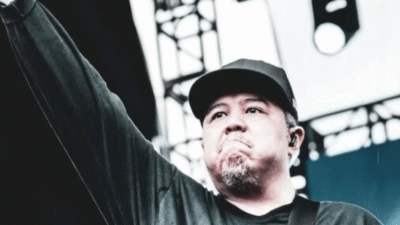 Dunia musik Indonesia kembali kehilangan sosok penting. Ricky Siahaan, gitaris band metal Seringai, meninggal dunia di usia 48 tahun saat menjalani rangkaian Wolves of Asia Tour di Jepang, Sabtu (19/4/2025). (Ist)