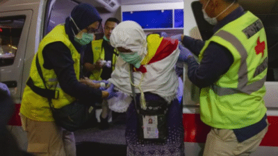 Kloter Pertama Jamaah Haji Asal Riau Tiba di Batam, 15 Orang Butuh Kursi Roda