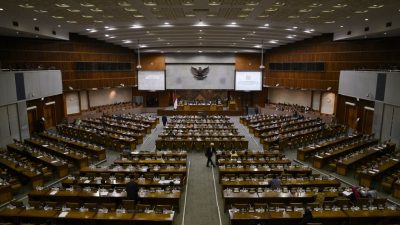 Disetujui Seluruh Fraksi, RUU Haji dan Umrah Selangkah Lagi Menuju Pengesahan